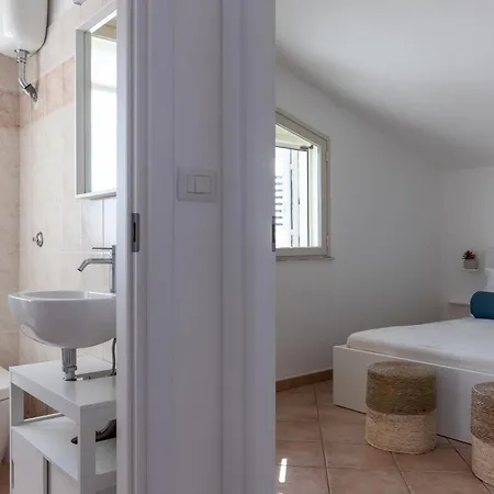 Дом отдыха Fontane Bianche Villas *